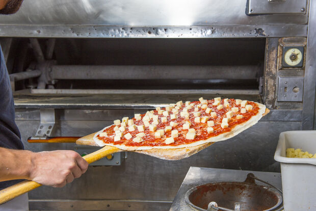 Seis comidas típicas que debes comer en Nueva York